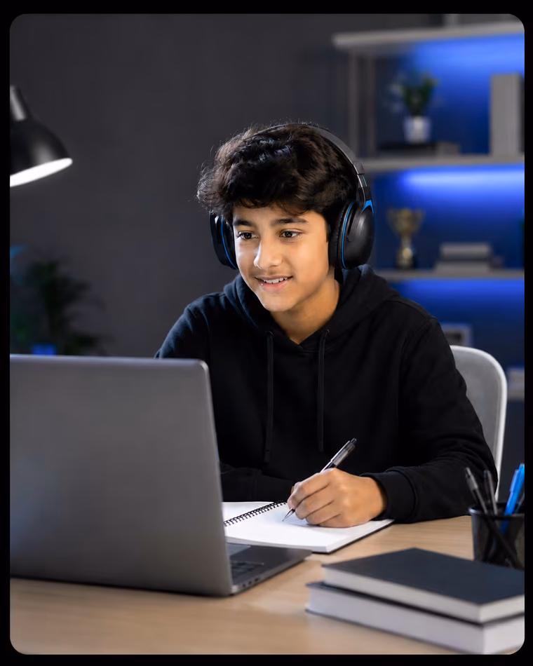 Student learning online with Afla Guide